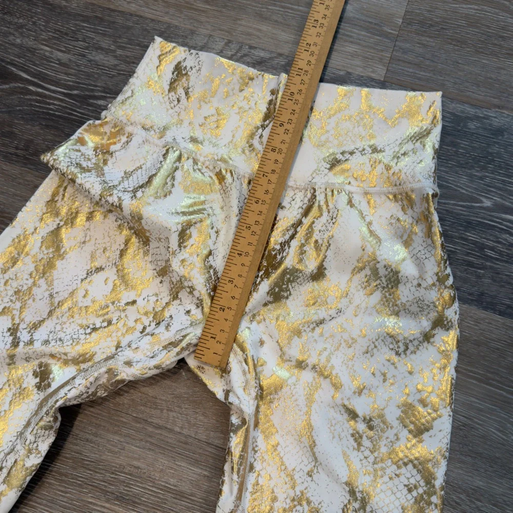 BuffBunny Leggings - Picture 9 of 11